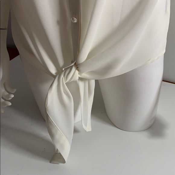 Cream Sleeveless Blouse with Lace and Tie Tank Top - Picture 3 of 5